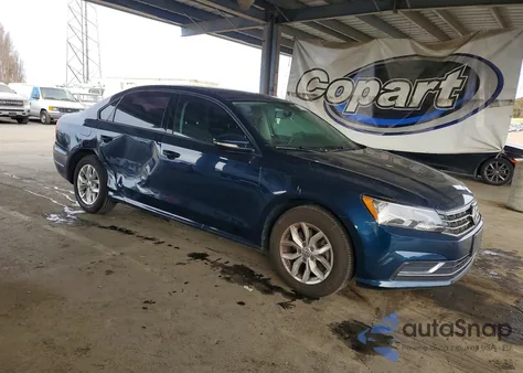 2018 Volkswagen Passat S z USA, uszkodzony, nr VIN 1VWAA7A31JC008544